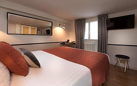 Standard Double Room Court View