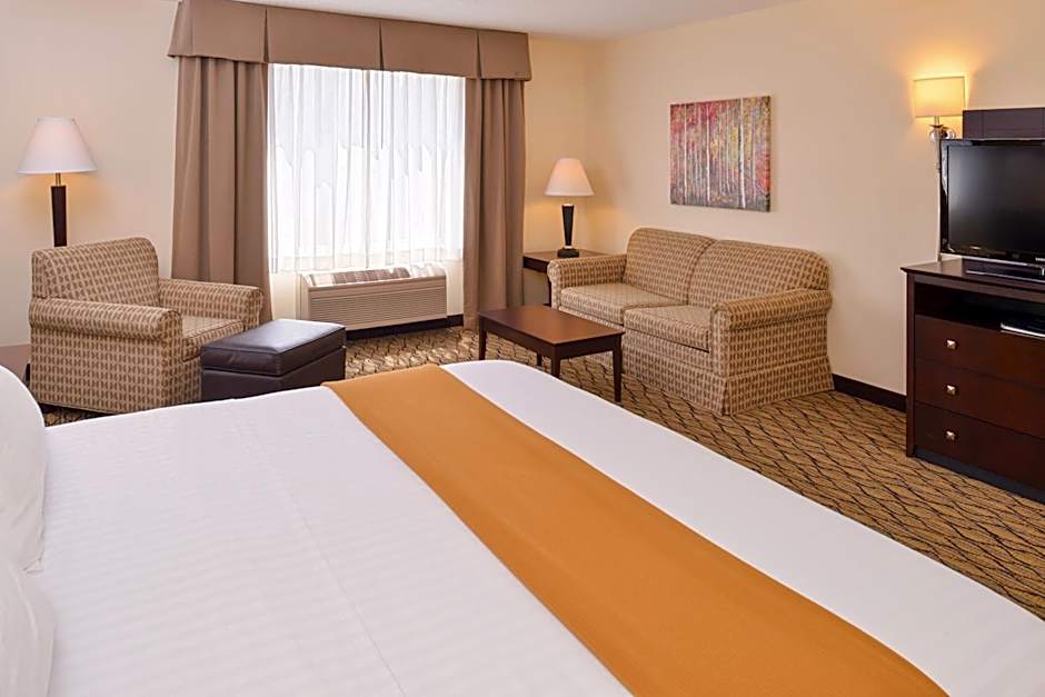 Holiday Inn Express & Suites St. Croix Valley By IHG