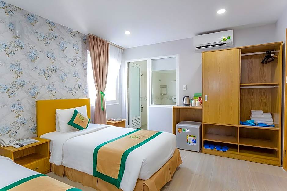 Camila Airport Hotel