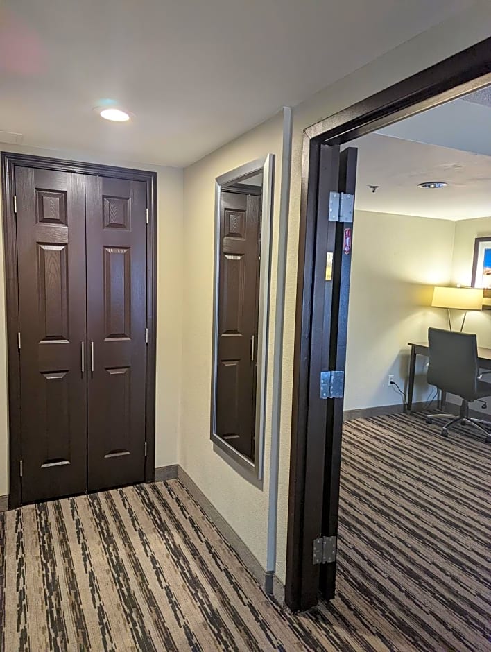 Holiday Inn Harrisburg East by IHG