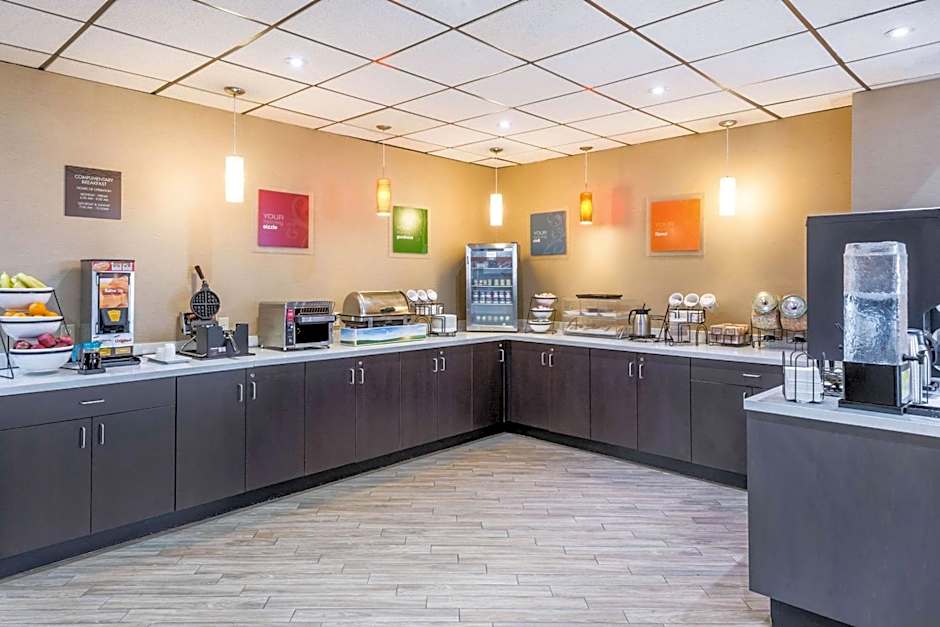 Comfort Inn & Suites