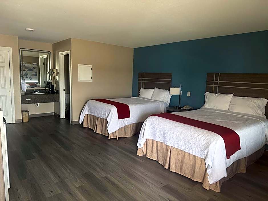 Deluxe Inn Palacios