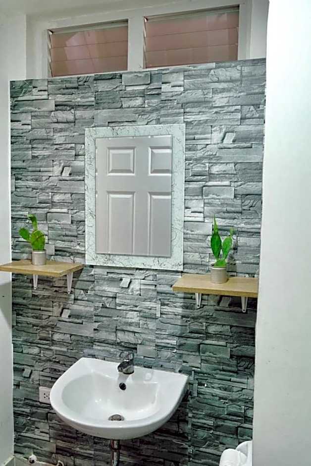 ANIA CONDO STAY