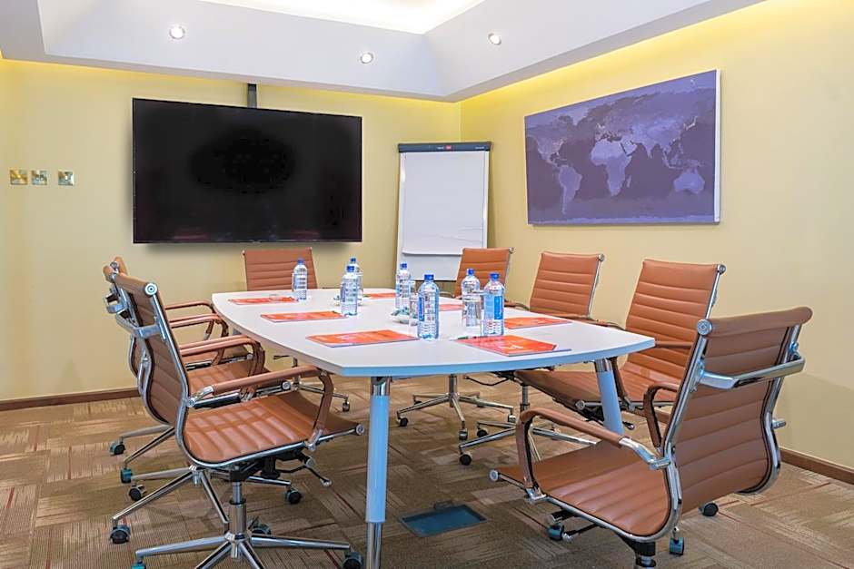 CySuites Apartment Hotel