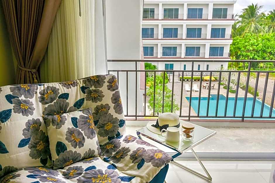 Southgate Residence Hotel