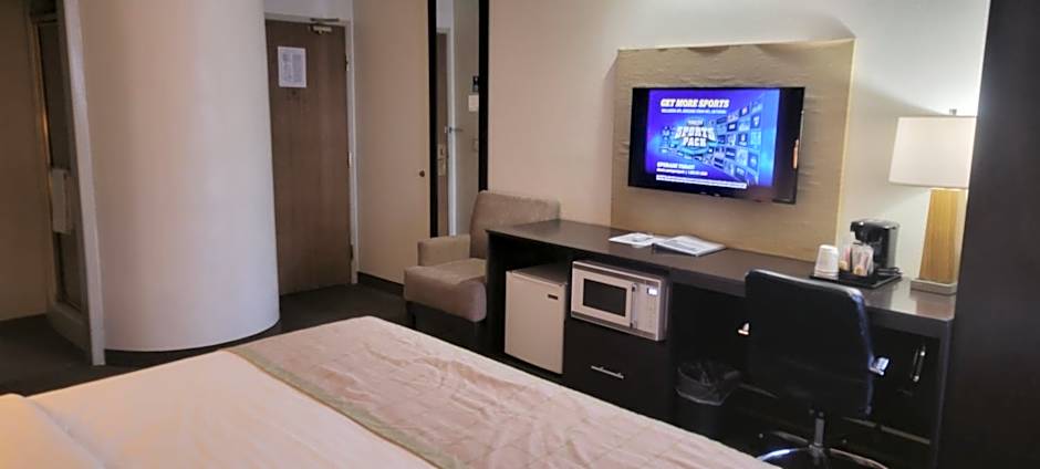 Baymont by Wyndham Pueblo