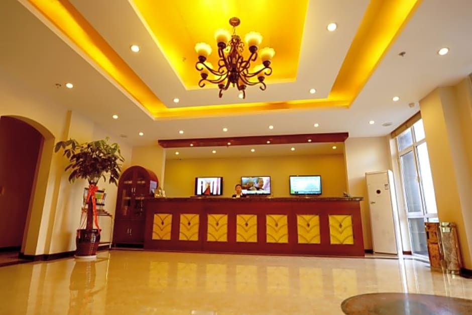 GreenTree Inn Qinhuangdao Peace Avenue Express Hotel