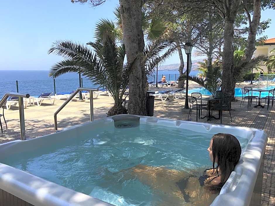 Albatroz Beach & Yacht Club