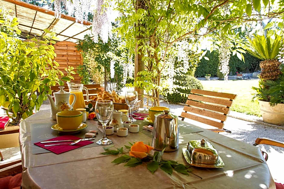 Residence Melody - Adult only