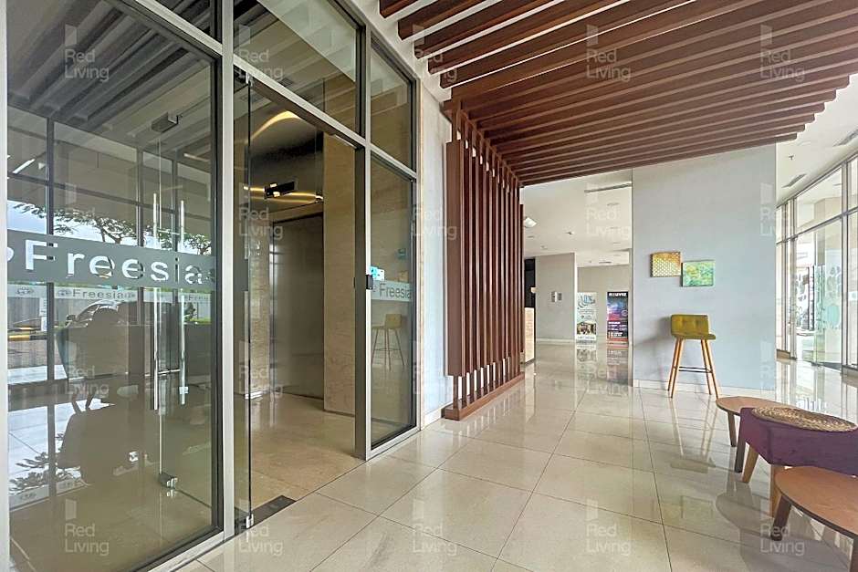 RedLiving Apartemen Springlake Summarecon - Kamarku Tower Azolla