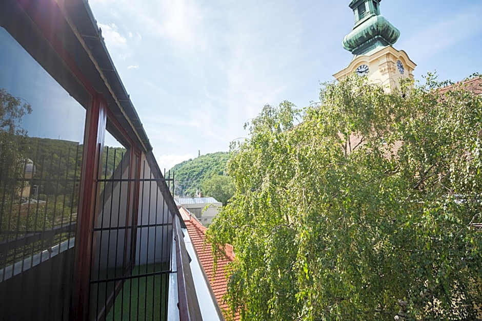 Hotel Orion Várkert