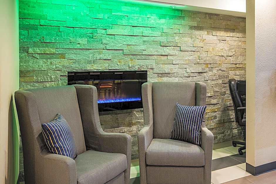 Baymont by Wyndham Cedar Rapids