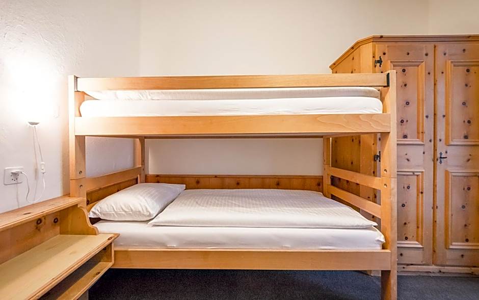 Hotel Montana by Mountain Hotels