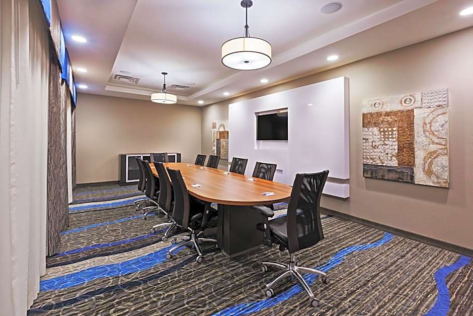 Holiday Inn Express & Suites Glenpool By IHG