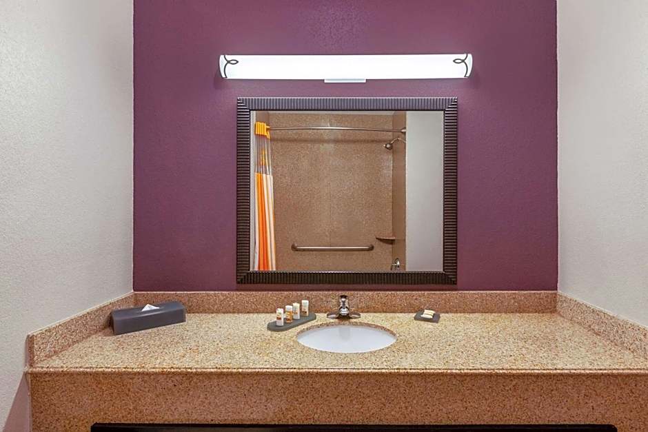 La Quinta Inn & Suites by Wyndham Lumberton