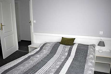 Studio with Sofa Bed