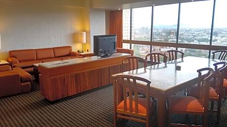 Suite with City View