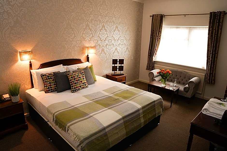 Hotel Samrat, Jabalpur