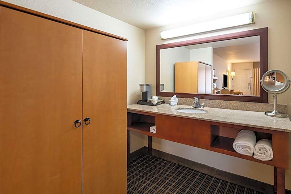SureStay Plus by Best Western San Jose Central City