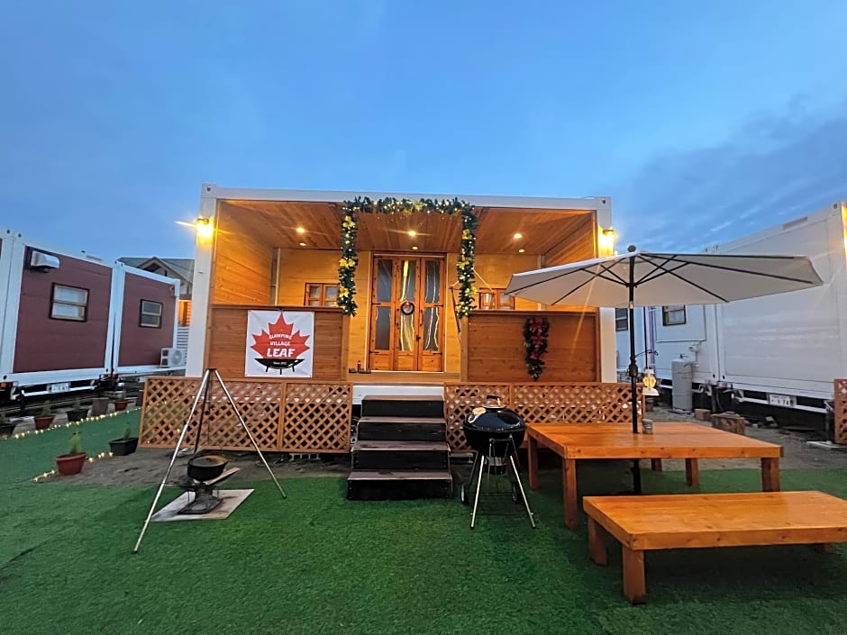 Glamping Village LEAF