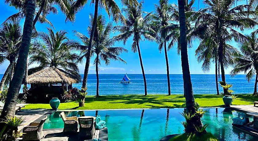 LOUKA BEACH BALI