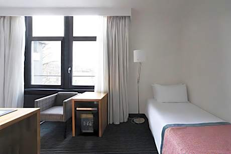Triple Room (2 Adults + 1 Child)
