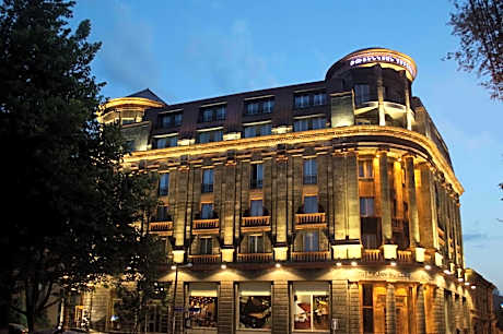 Tufenkian Historic Yerevan Hotel