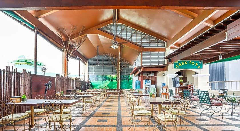 OYO 210 Apple Tree Suites