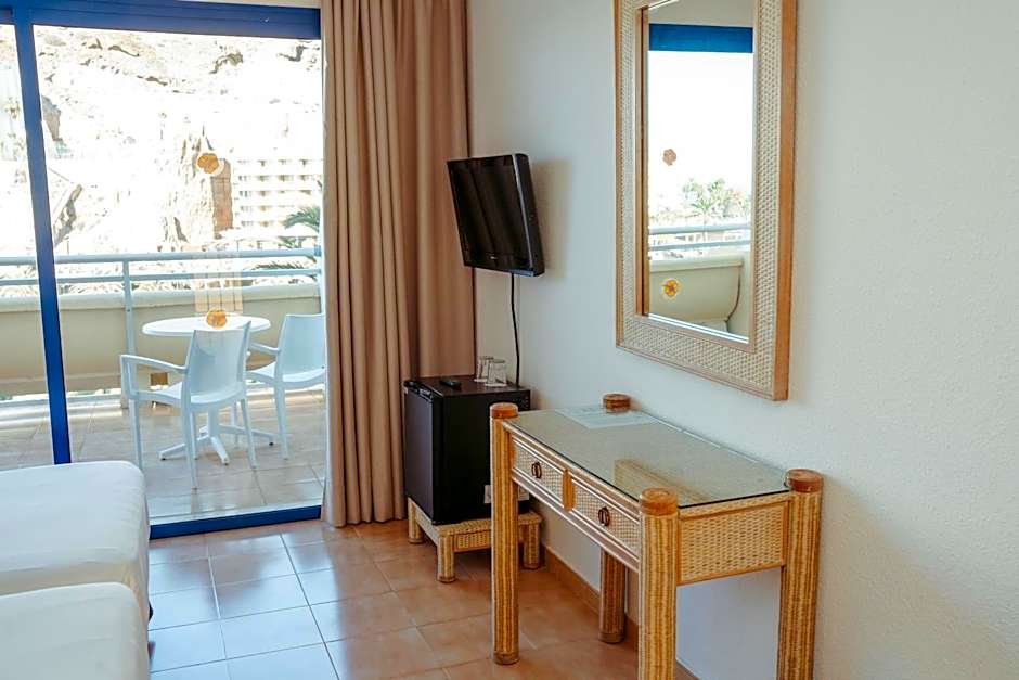 Hotel LIVVO Lago Taurito & Aquapark