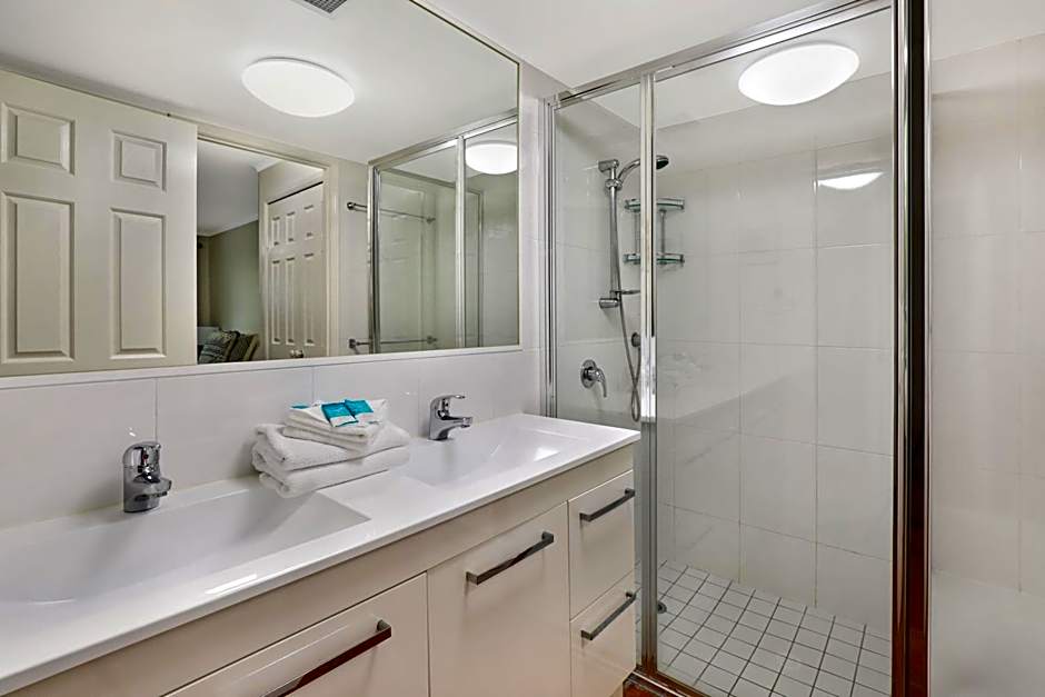 Dockside Apartments Mooloolaba