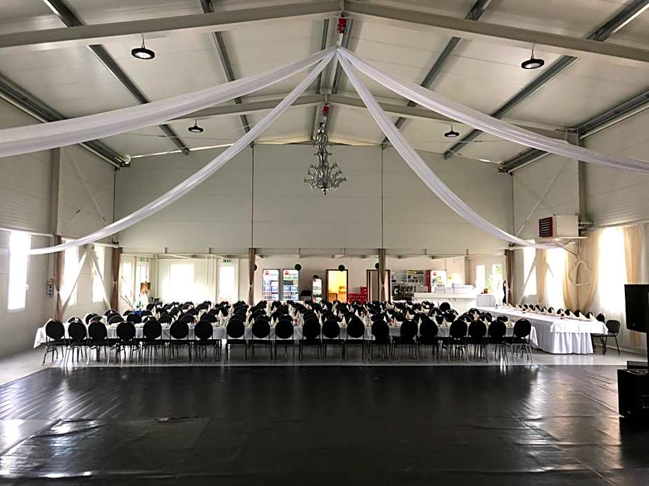 Vecsési Rendezvényközpont és Panzió