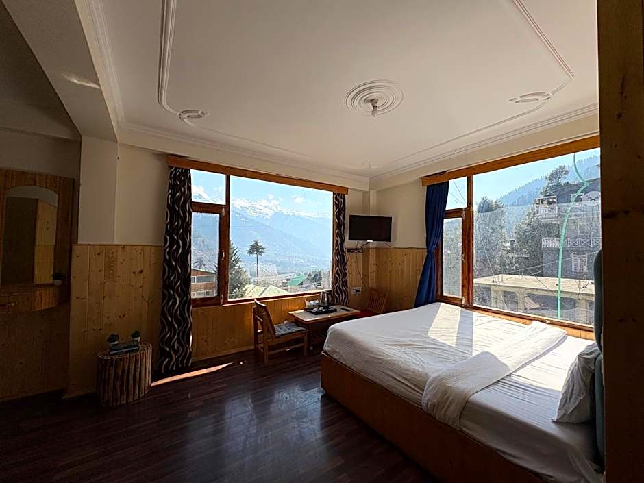 Photo 1 of 6 of Standard King Room