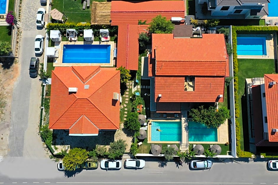 La Mira Suites
