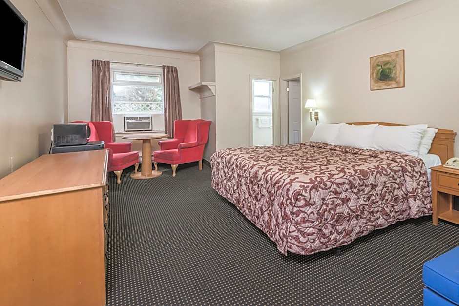 Knights Inn London Airport