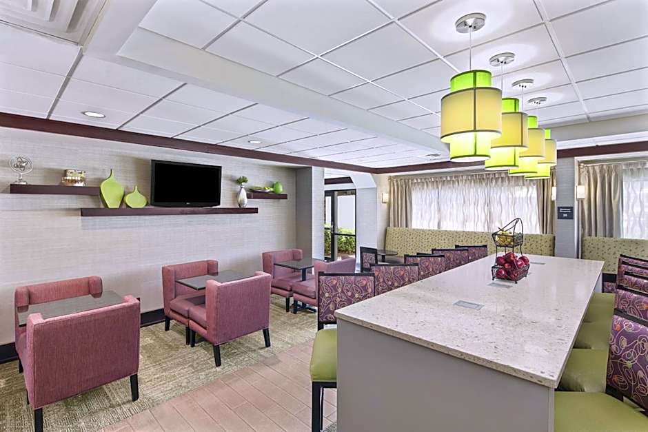 Hampton Inn By Hilton Atlanta-Town Center/Kennesaw