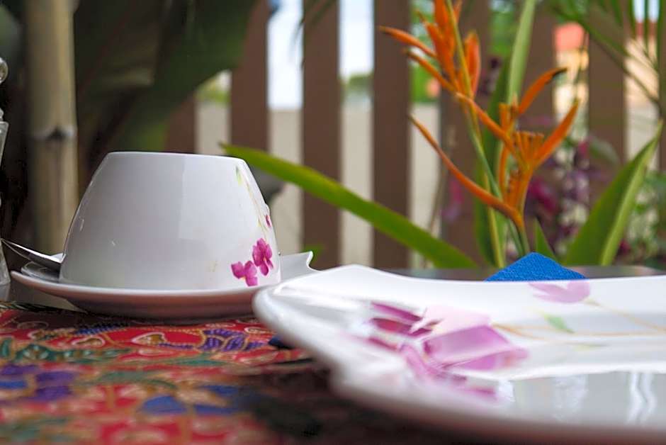 HAKS Boutique B&B with Pool & Farm-to-Table Dining