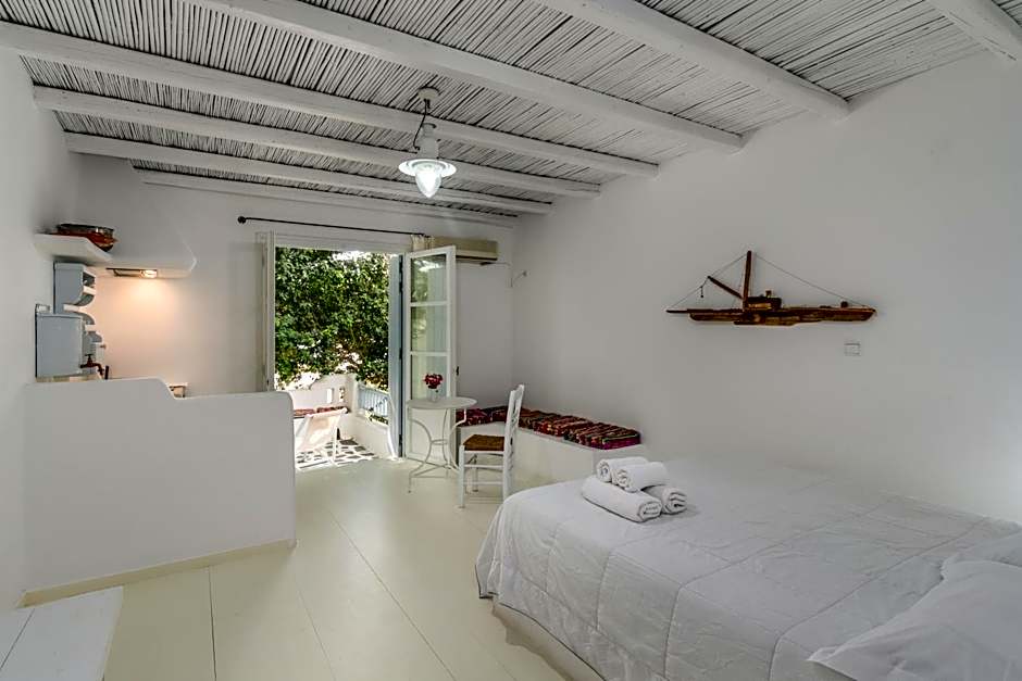 Thalassitra Village Hotel