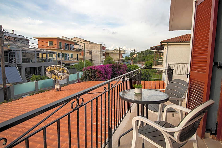 Harrys bar & apartments