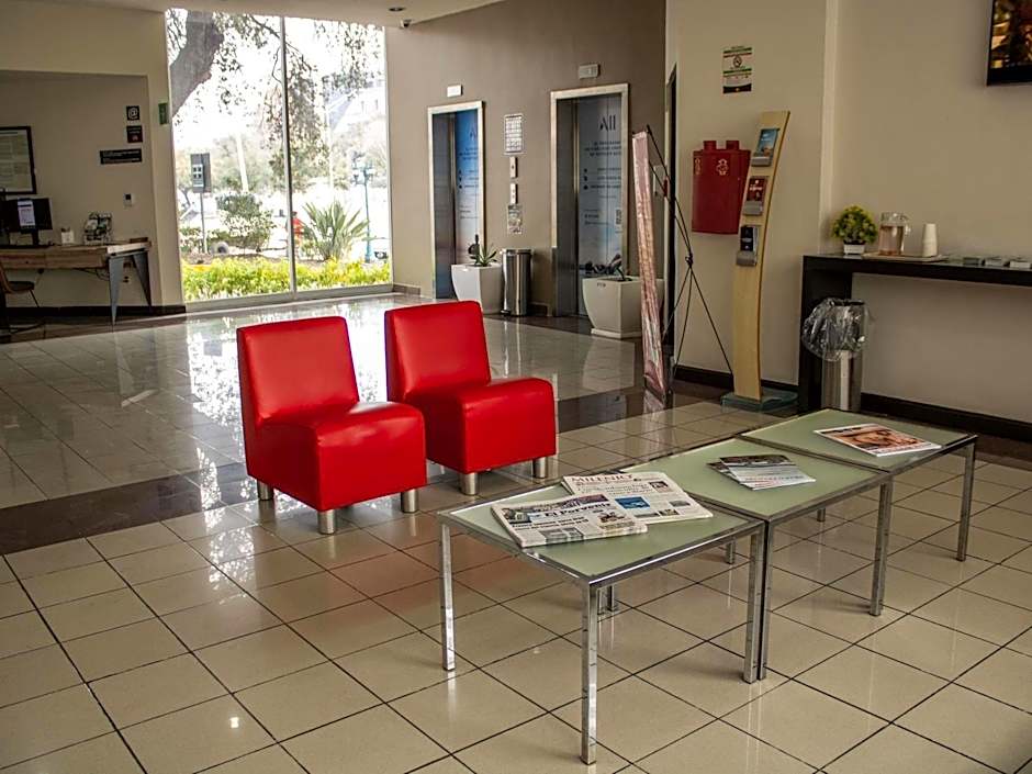 Ibis Monterrey Valle