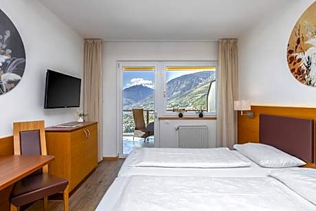 Economy Double or Twin Room