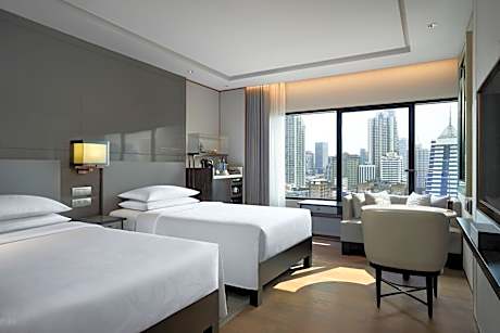 Family Suite with Lounge Access