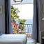 Lovina life Room & Cafe