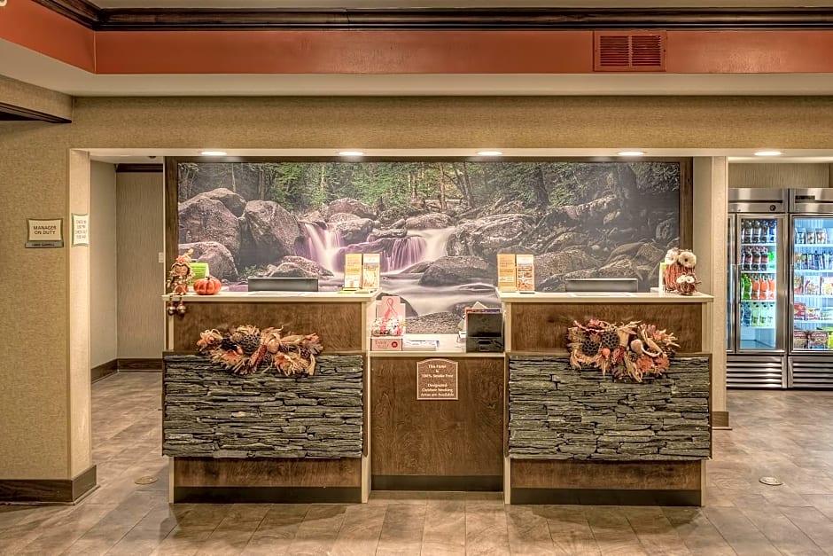 La Quinta Inn & Suites by Wyndham Pigeon Forge