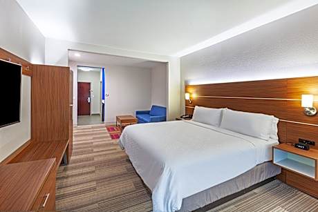 1 King Suite
