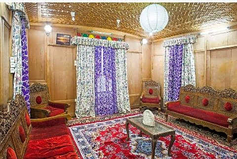 Houseboat Switzerland