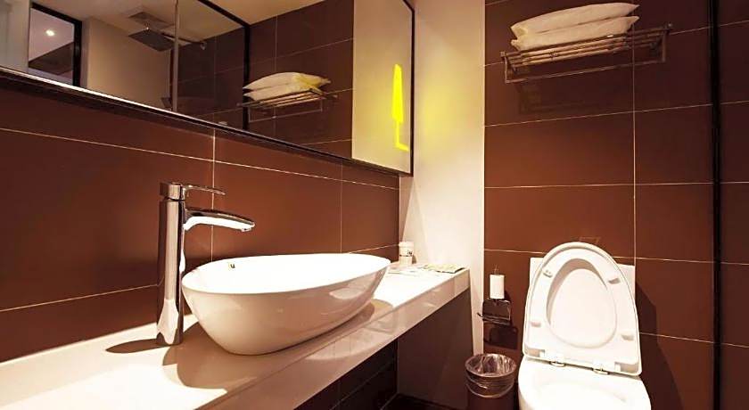 IU Hotel Chengdu Pengzhou Municipal Government Branch