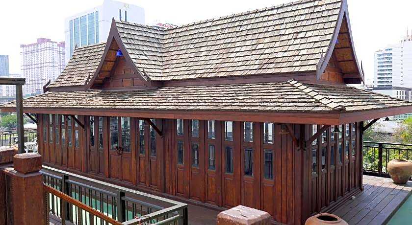 True Siam Rangnam Hotel