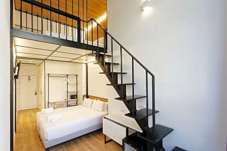 Duplex Quadruple Room