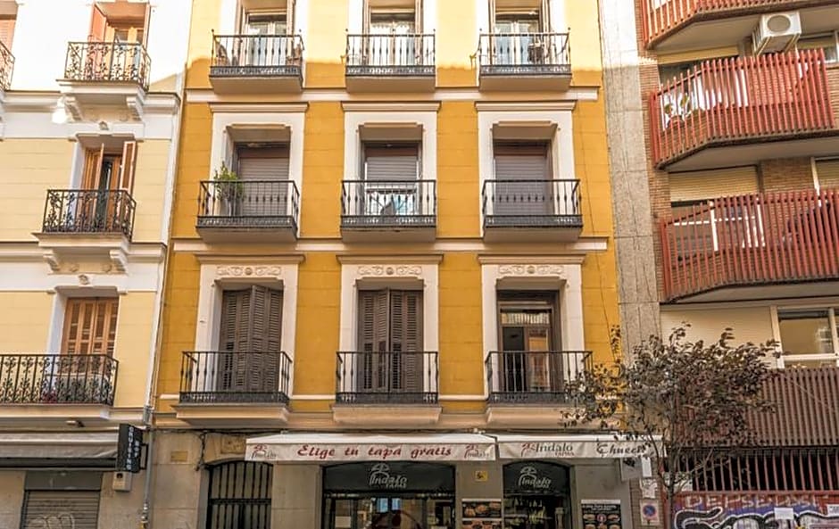 Photo 1 of 13 of Smartr Chueca