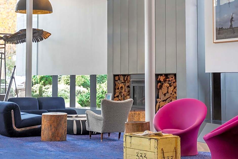 Peppers Gallery Hotel